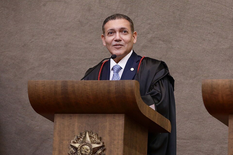 Foto de arquivo de Nunes Marques em sua posse na presidência do TSE em maio de 2026.